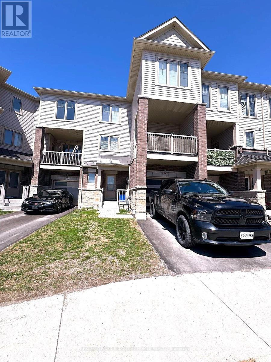 42 Ambereen Place E Property Photo 2