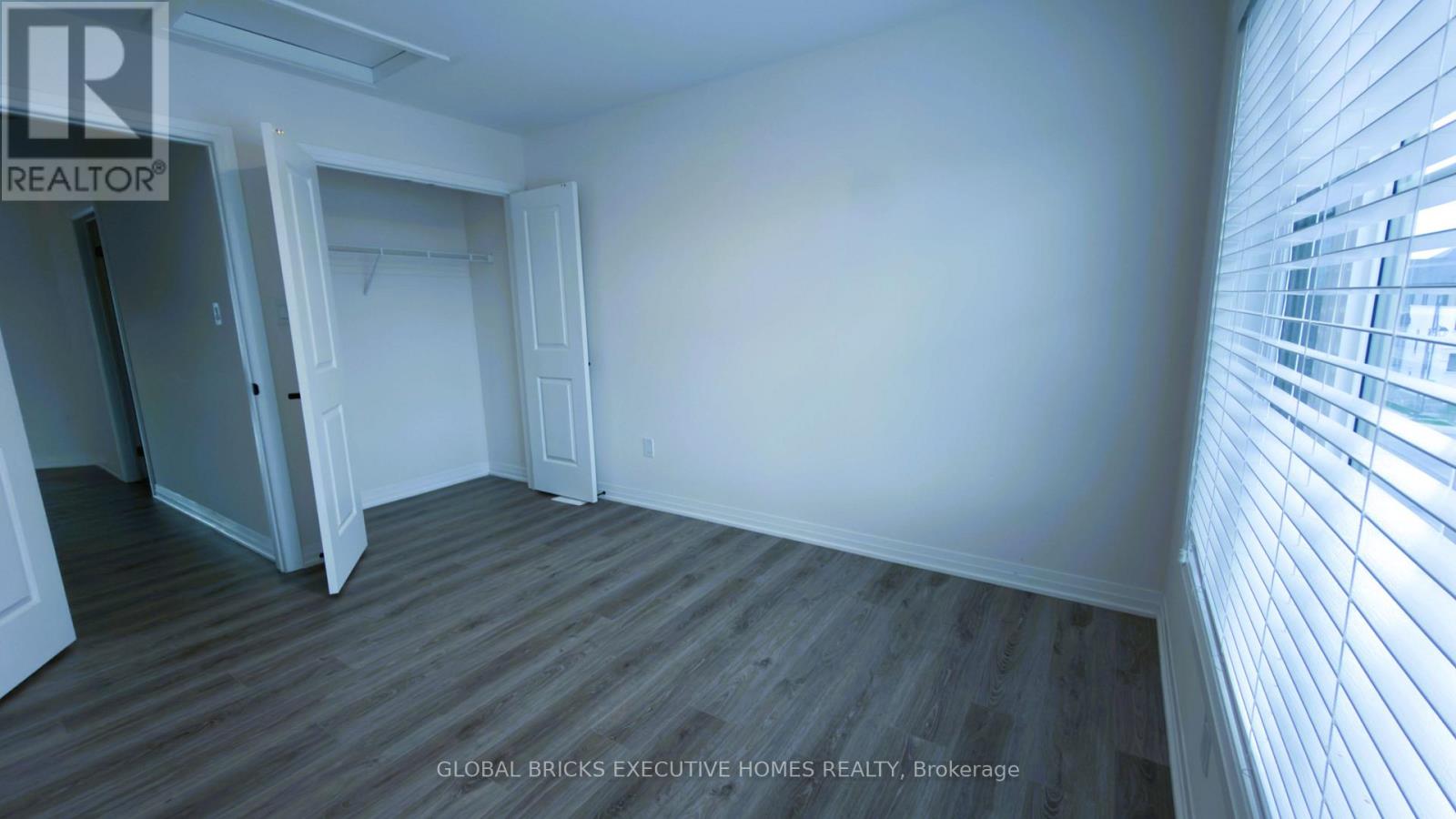 42 Ambereen Place E Property Photo 19