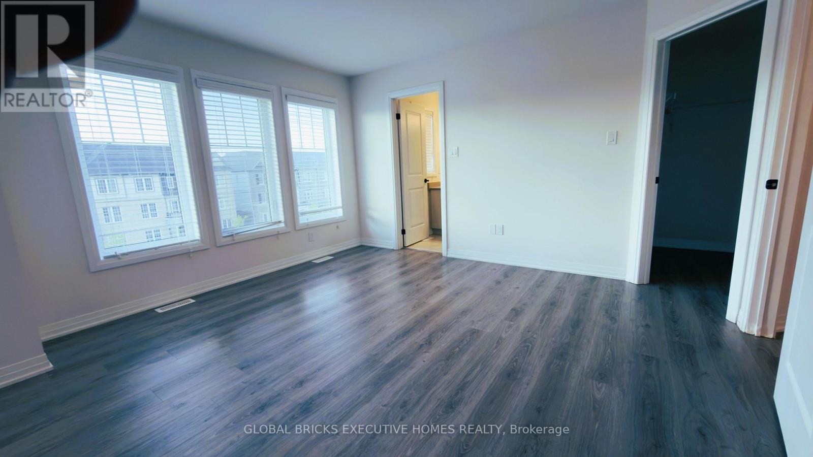42 Ambereen Place E Property Photo 27