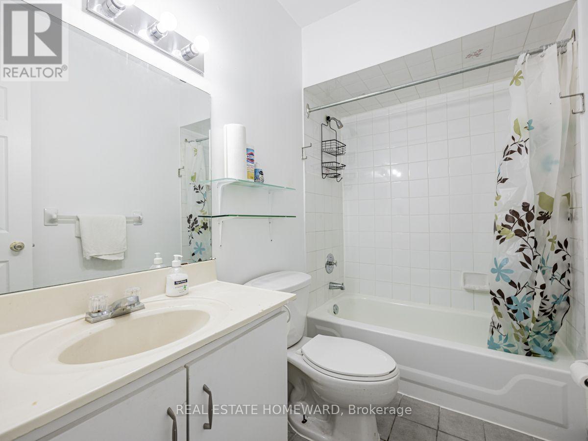 Apt #2 - 2438 Danforth Avenue Property Photo 6