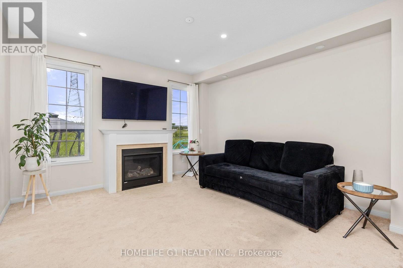 10 Hurst Drive Property Photo 7