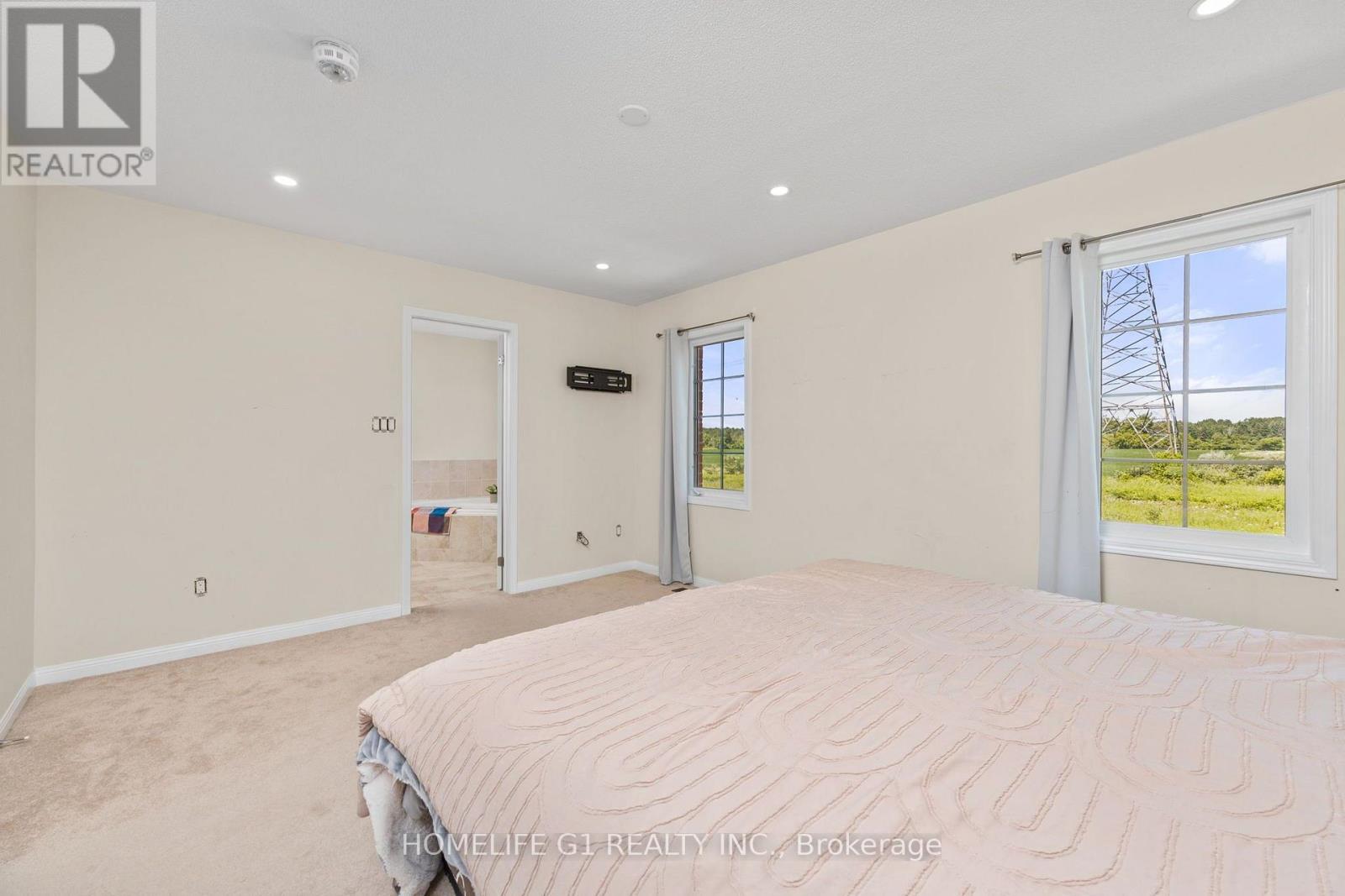 10 Hurst Drive Property Photo 24