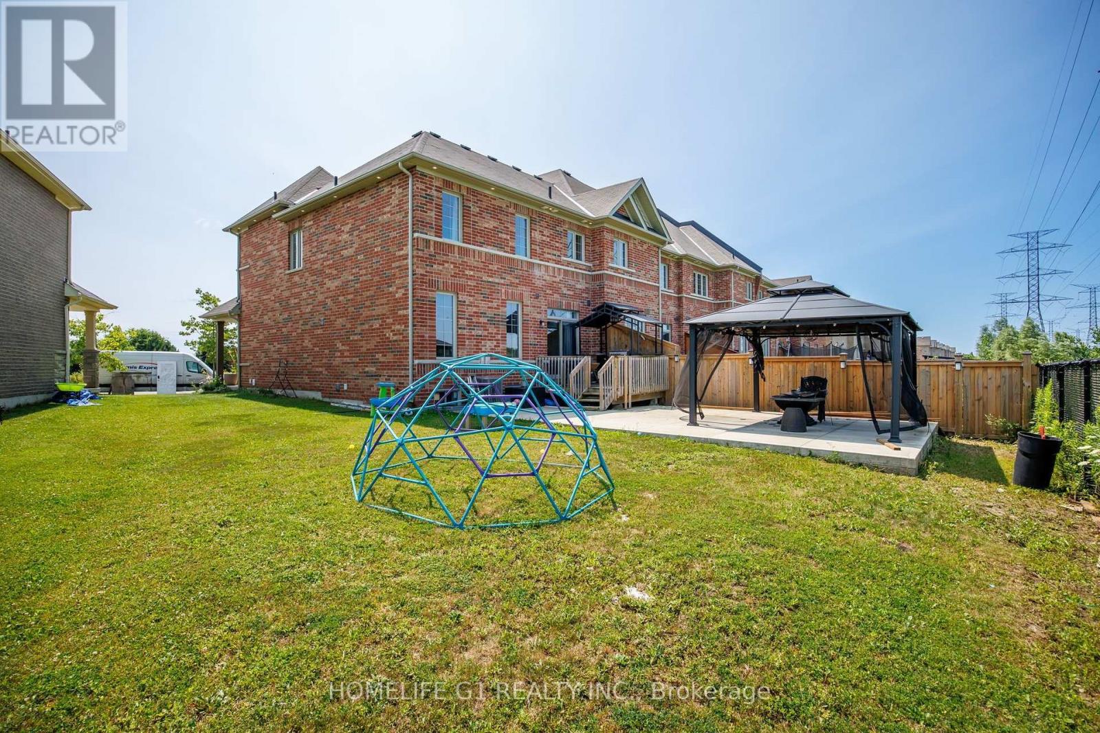 10 Hurst Drive Property Photo 34
