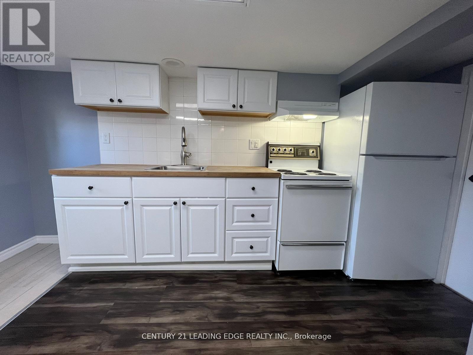 497 King Street E Property Photo 2