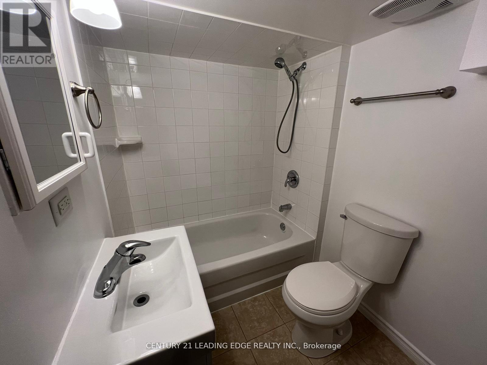 497 King Street E Property Photo 7