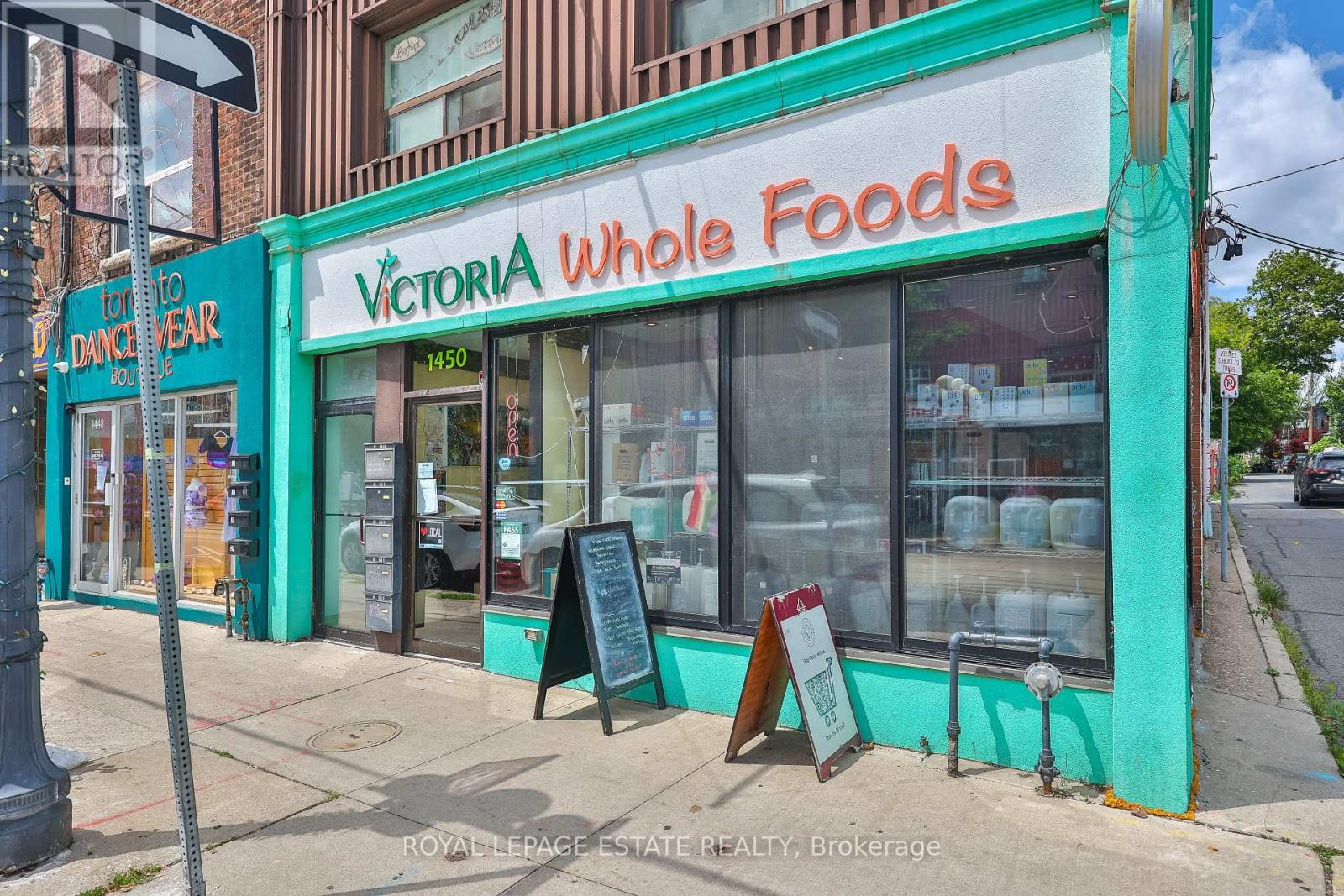 1450 Gerrard Street E Property Photo 4