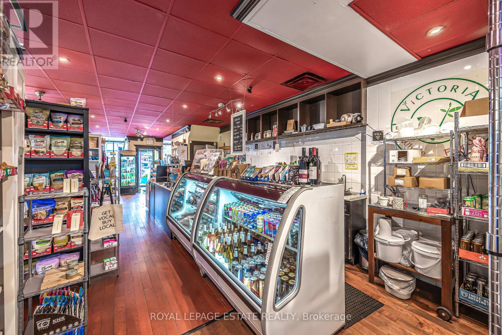 1450 Gerrard Street E Property Photo 6