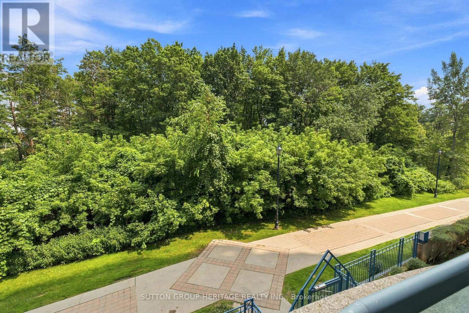 233 - 125 Omni Drive Property Photo 10