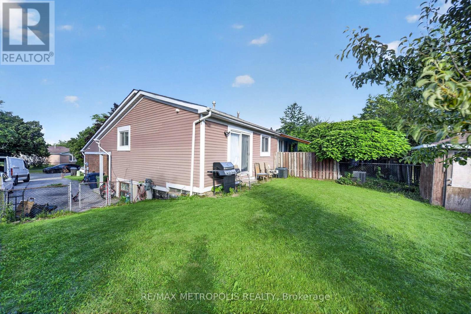 16 Stanbridge Court Property Photo 4
