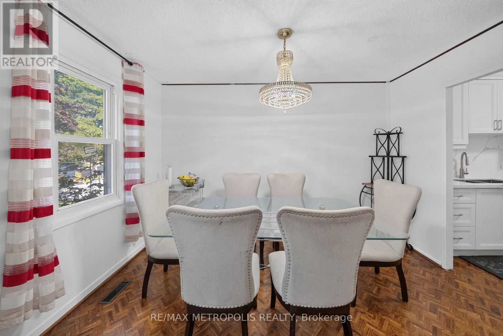 16 Stanbridge Court Property Photo 18