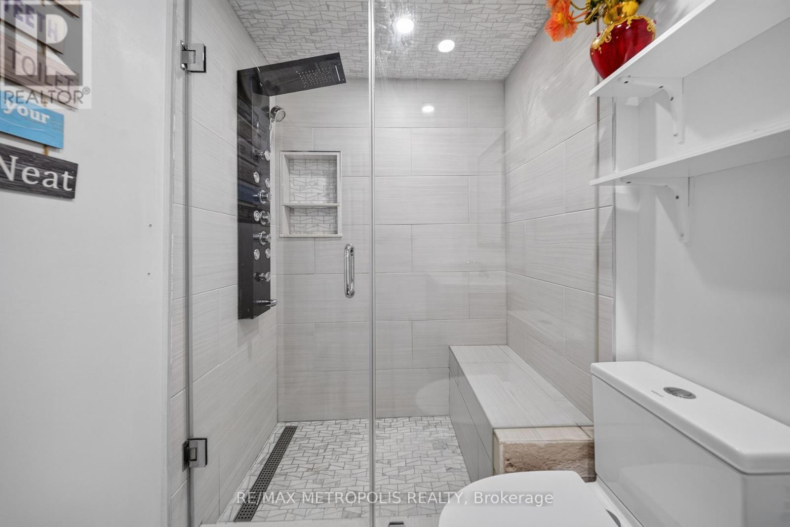 16 Stanbridge Court Property Photo 34