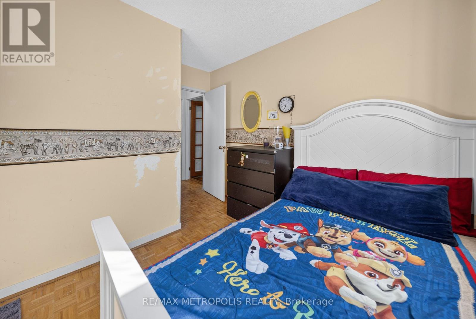 16 Stanbridge Court Property Photo 37