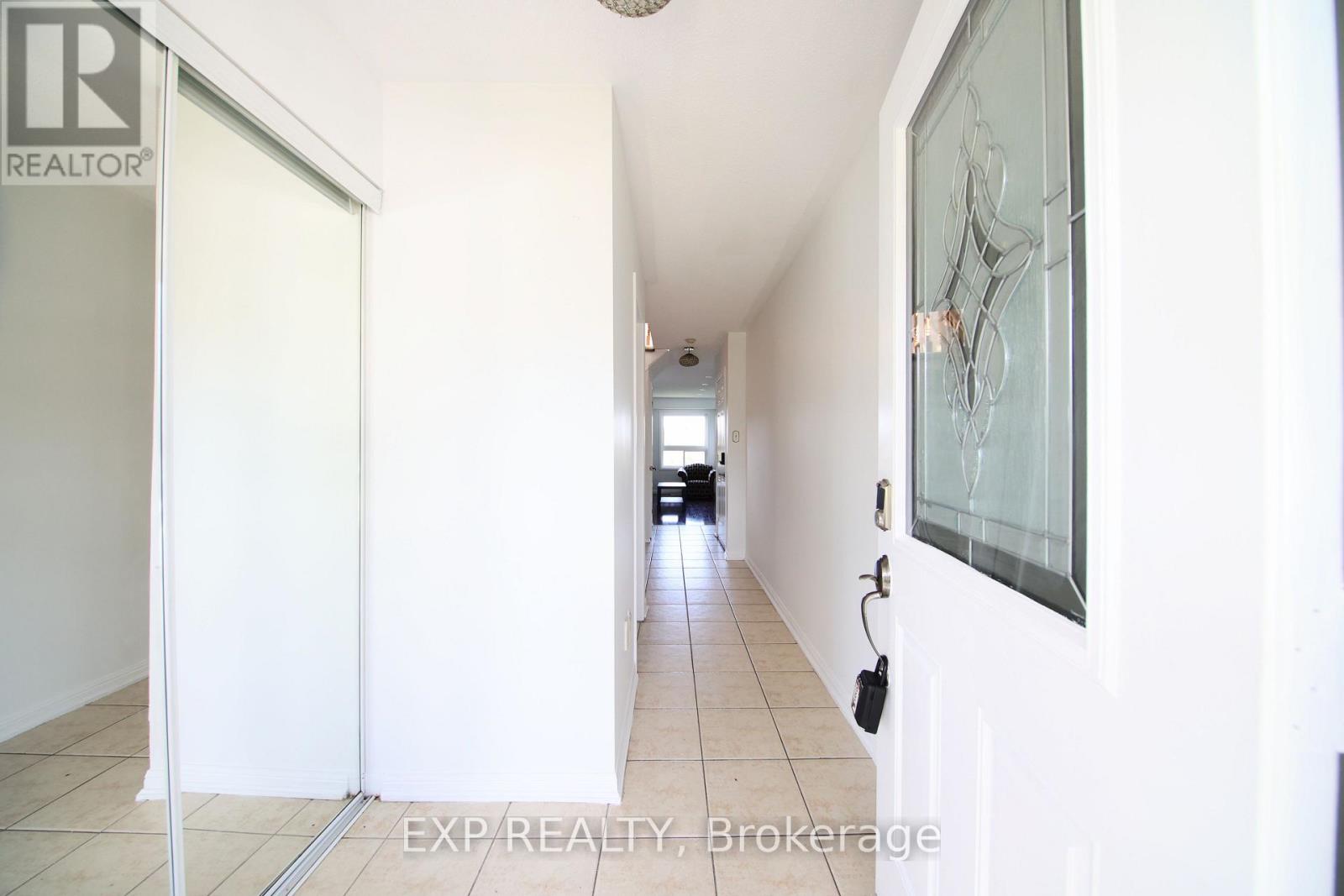1036 Southport Drive Property Photo 9