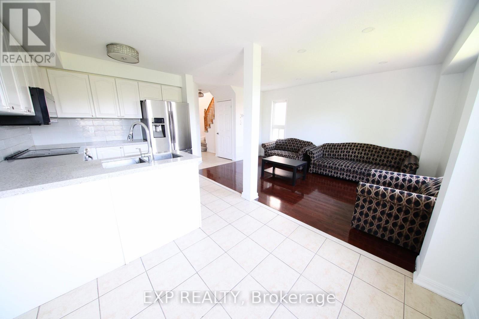 1036 Southport Drive Property Photo 15