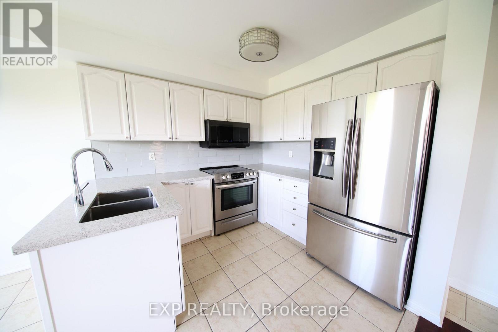1036 Southport Drive Property Photo 16