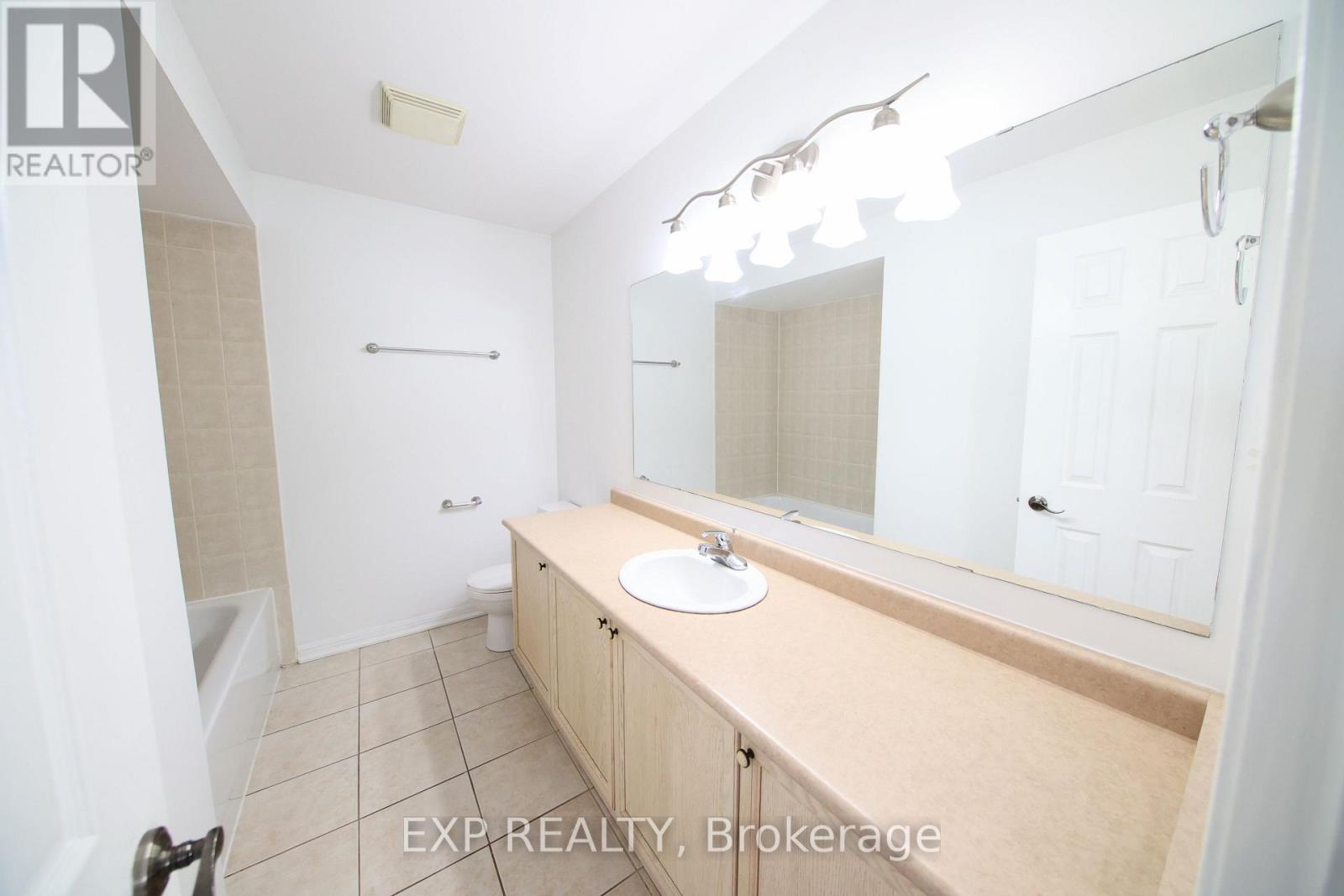 1036 Southport Drive Property Photo 23