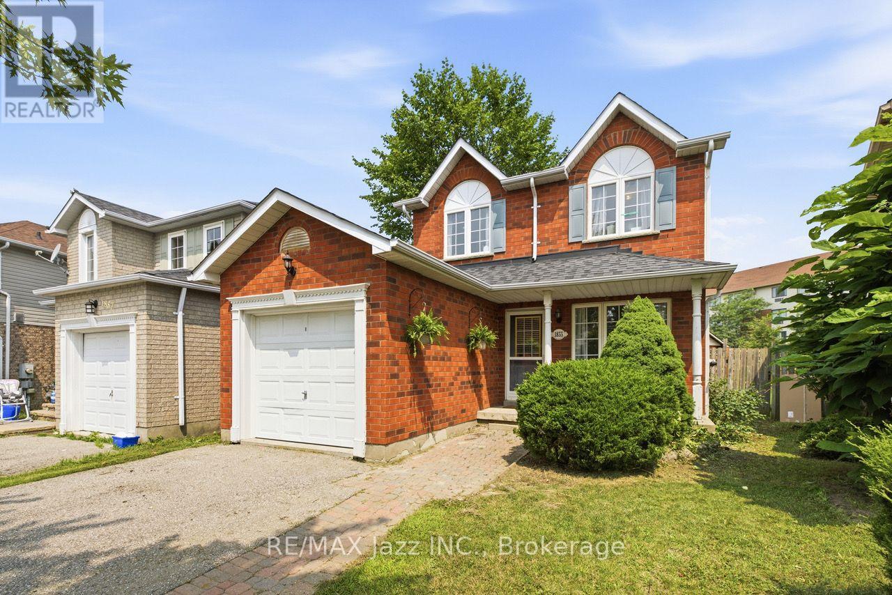 1855 Dalhousie Crescent Property Photo 1