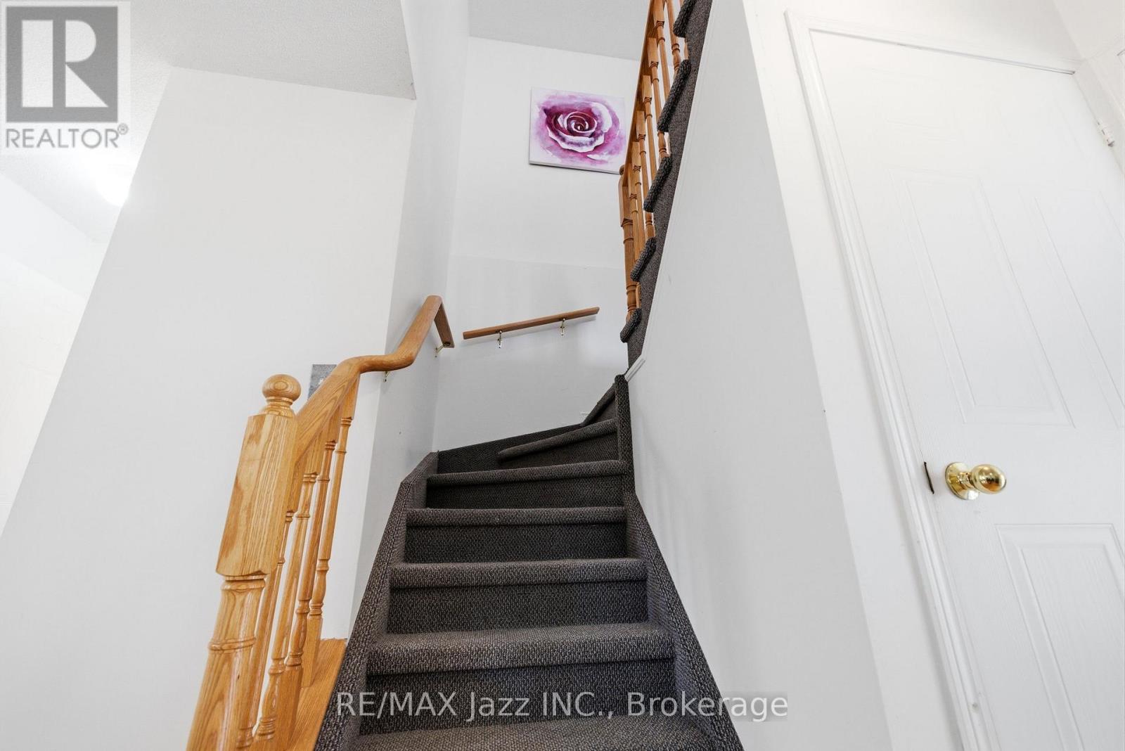1855 Dalhousie Crescent Property Photo 19