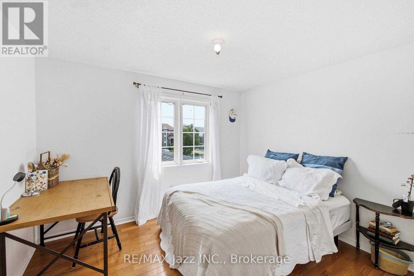 1855 Dalhousie Crescent Property Photo 23