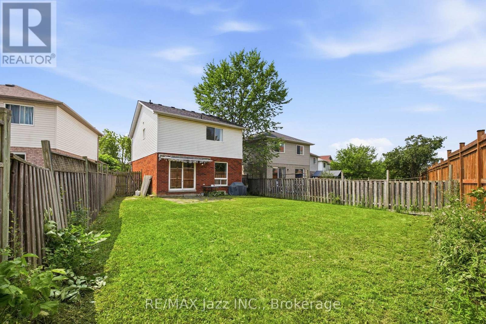 1855 Dalhousie Crescent Property Photo 44