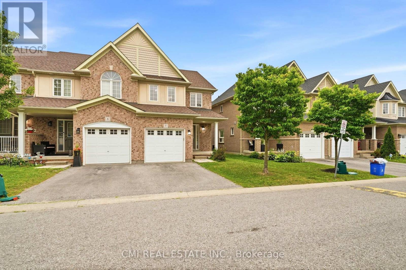7 - 460 Woodmount Drive Property Photo 3