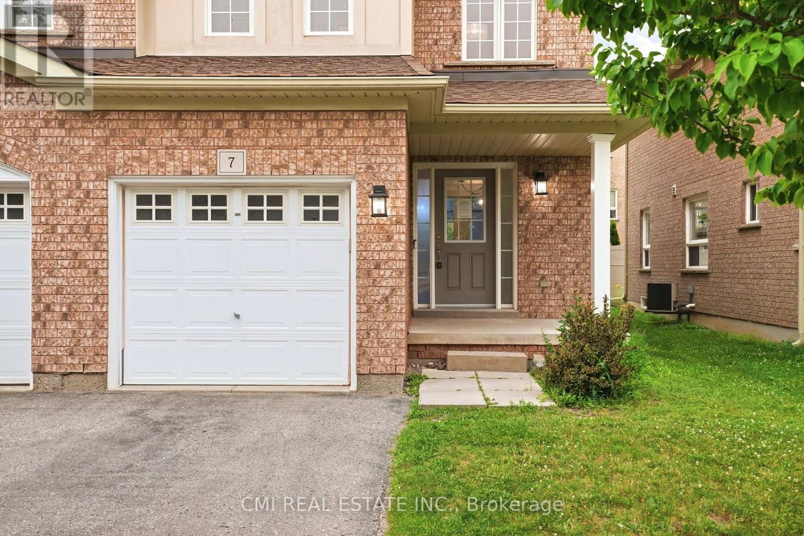 7 - 460 Woodmount Drive Property Photo 7