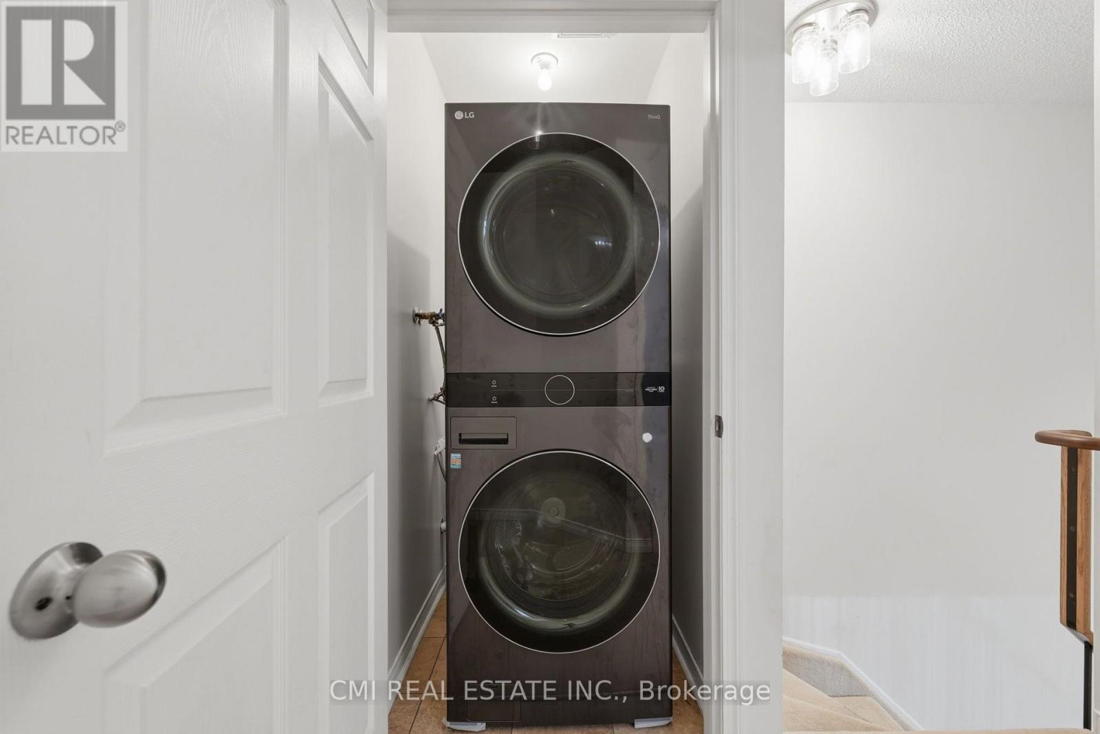 7 - 460 Woodmount Drive Property Photo 31