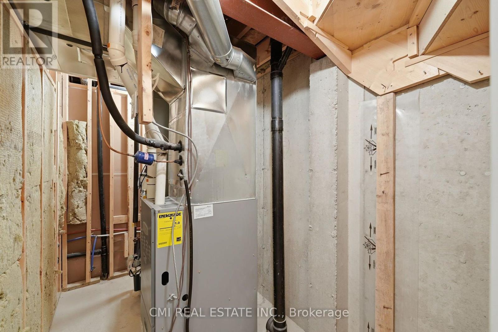 7 - 460 Woodmount Drive Property Photo 39