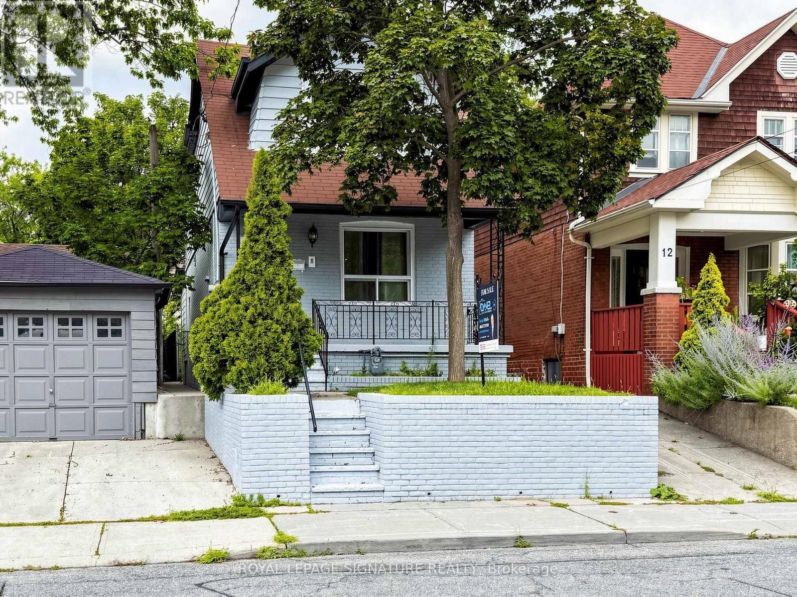 8 Harris Avenue Property Photo 4
