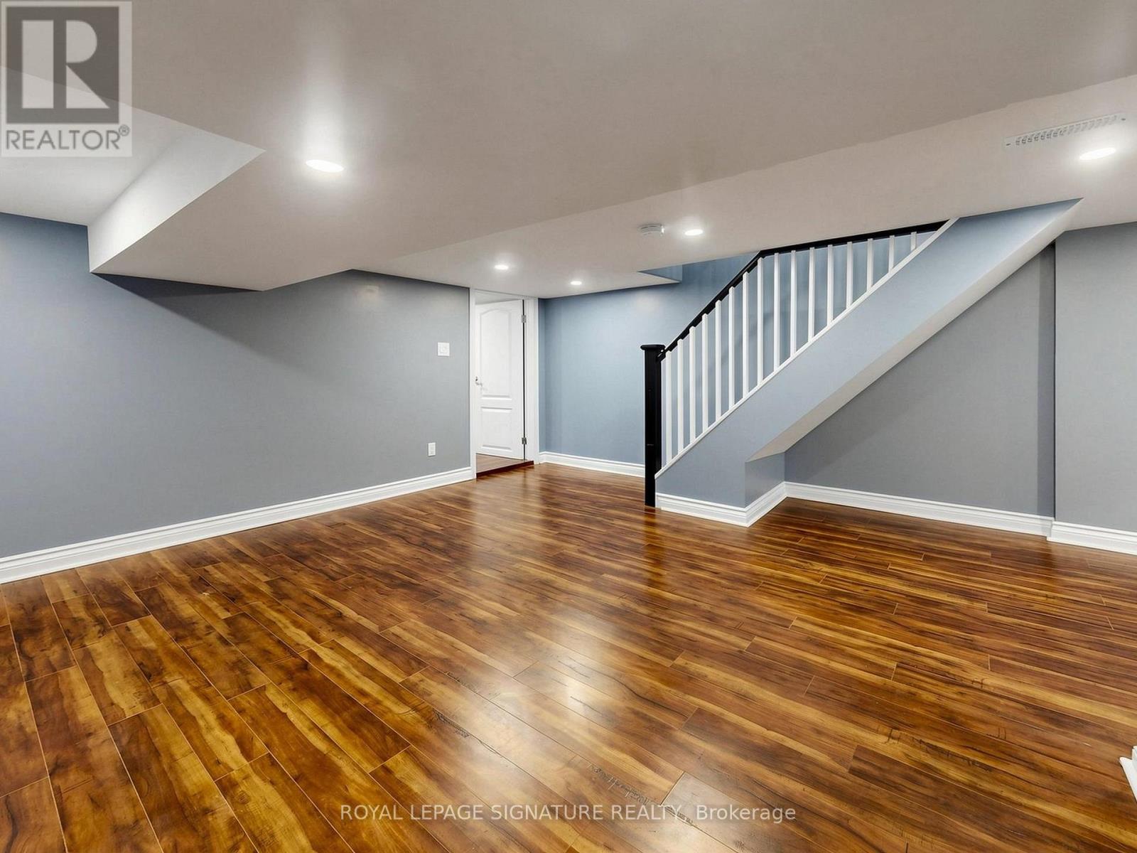 8 Harris Avenue Property Photo 31