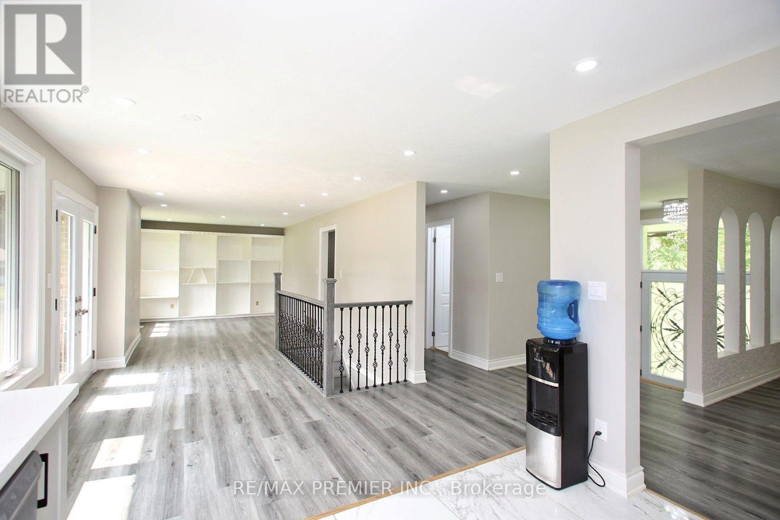 4430 Liberty Street N Property Photo 10