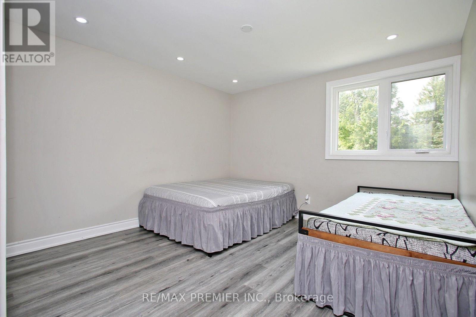 4430 Liberty Street N Property Photo 16