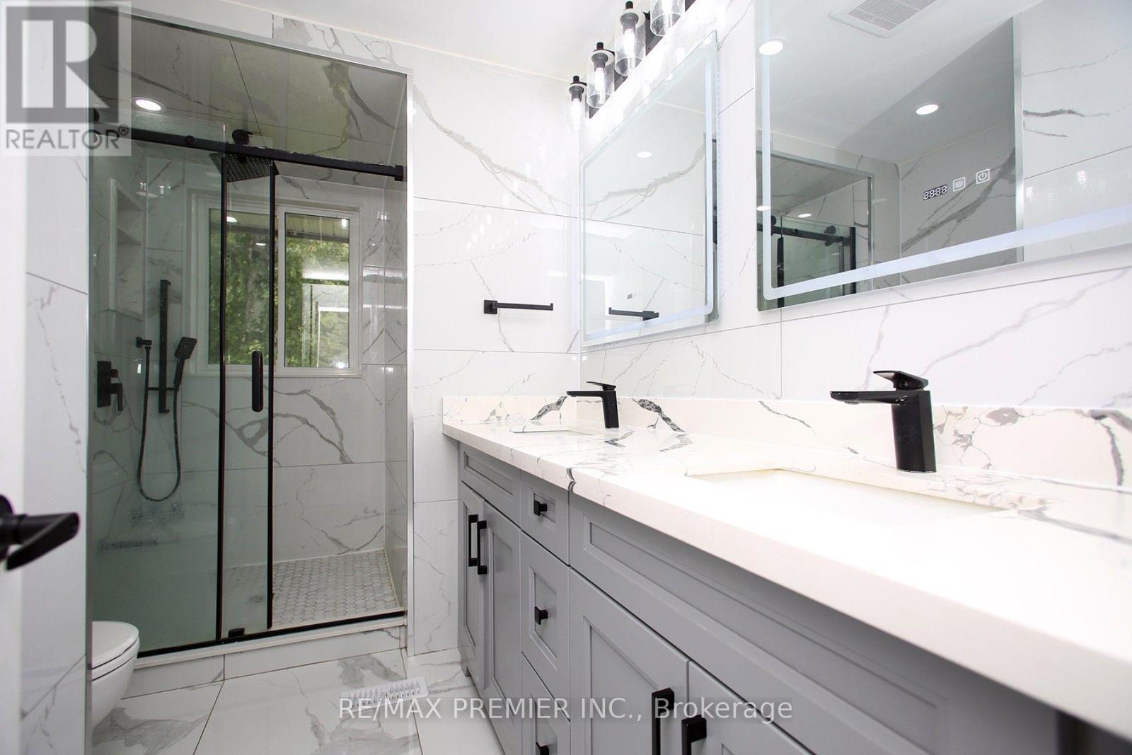 4430 Liberty Street N Property Photo 18