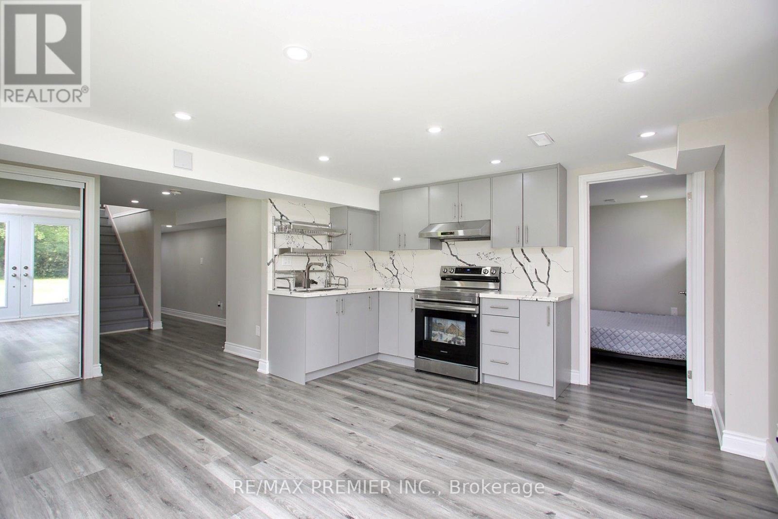 4430 Liberty Street N Property Photo 19