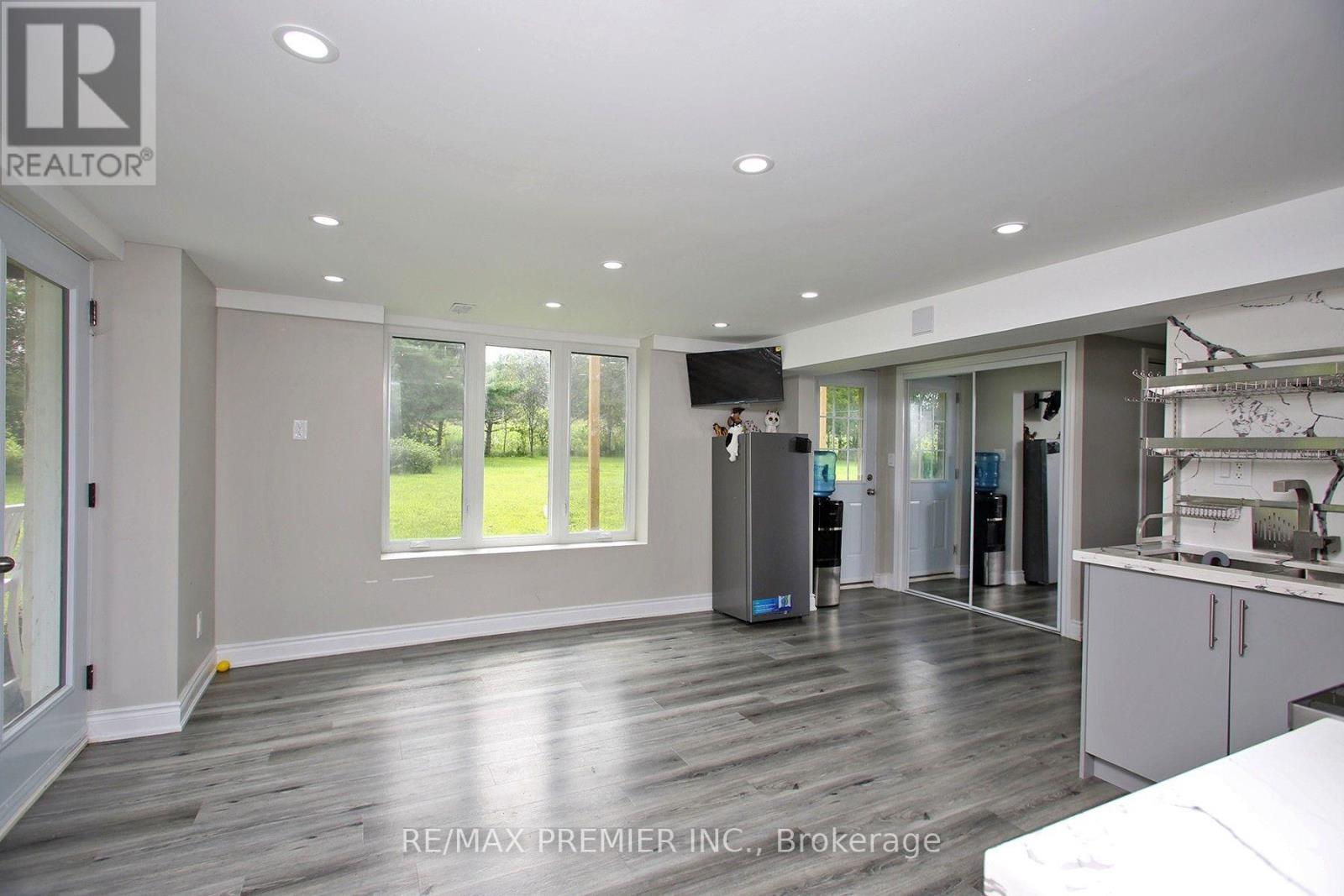 4430 Liberty Street N Property Photo 21