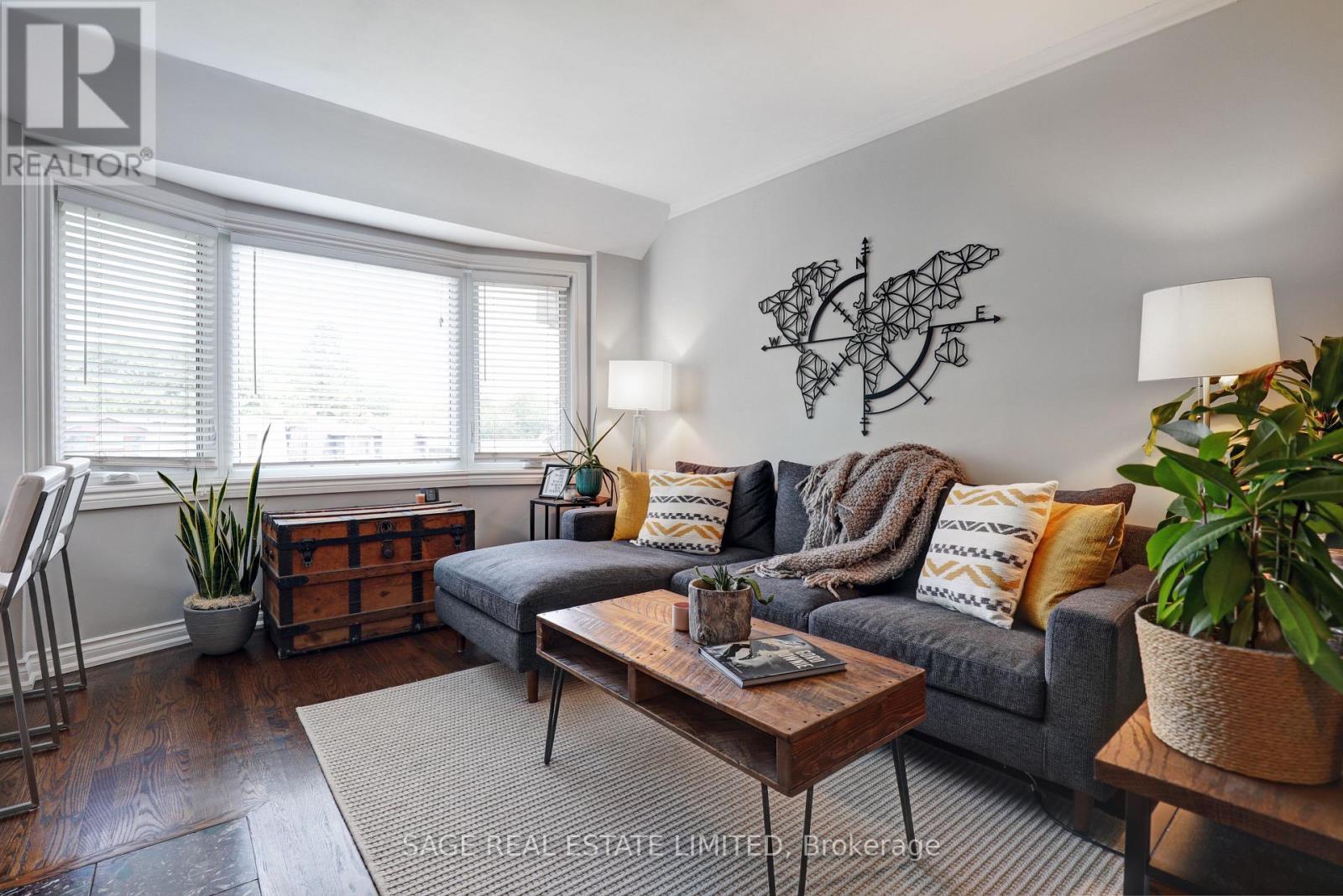301 - 60 Kippendavie Avenue Property Photo 1