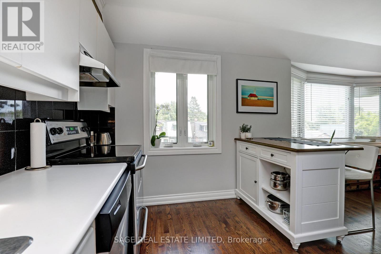 301 - 60 Kippendavie Avenue Property Photo 15