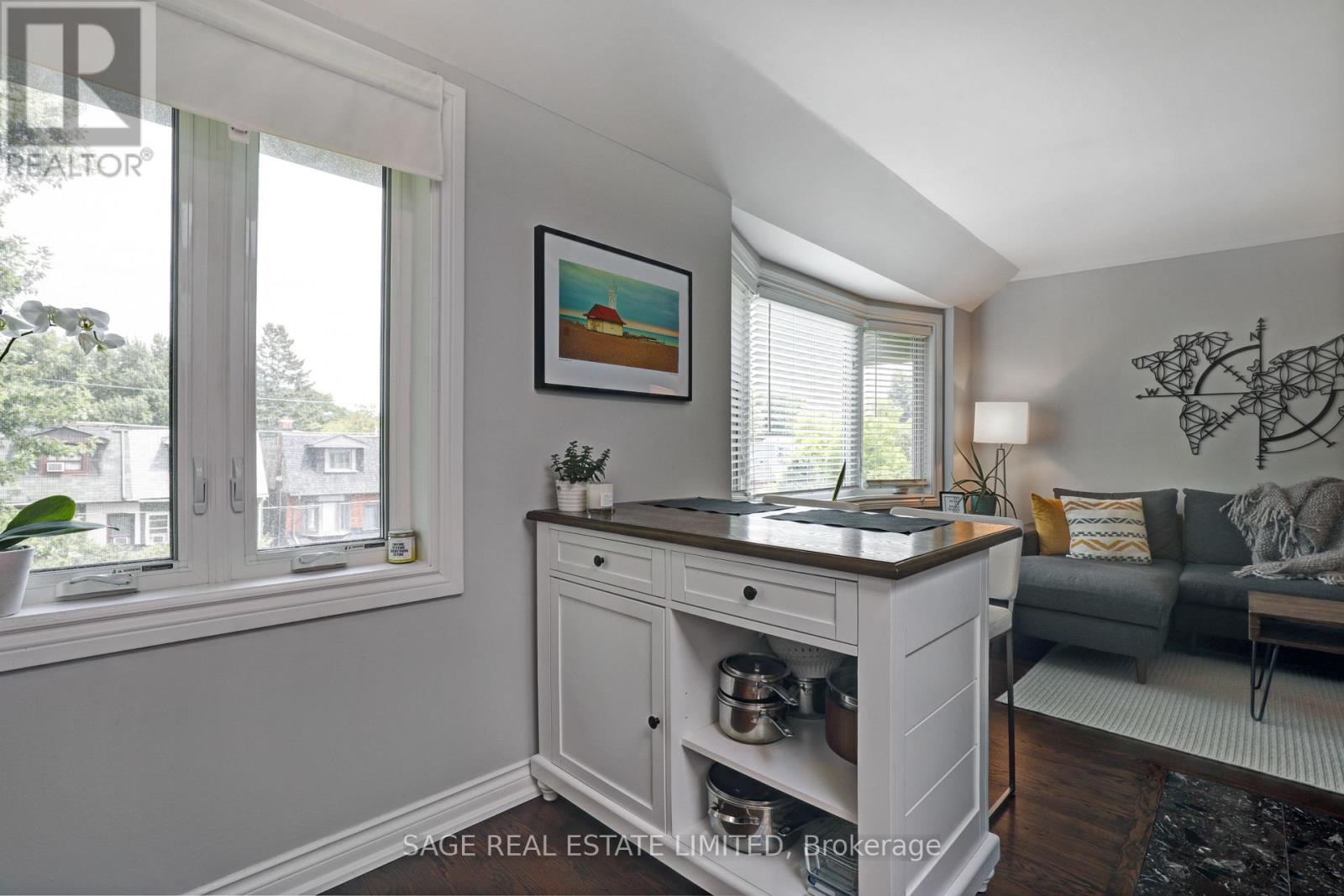 301 - 60 Kippendavie Avenue Property Photo 16