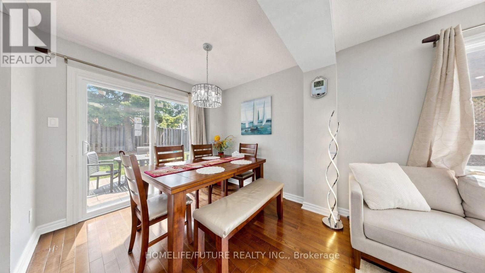 168 Large Crescent Property Photo 11