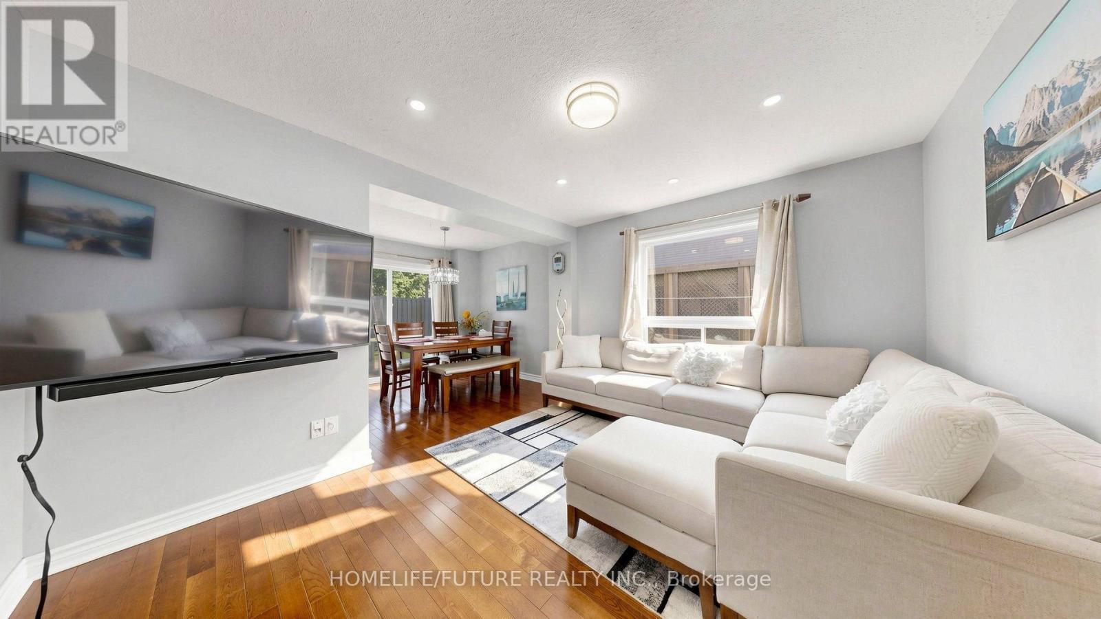 168 Large Crescent Property Photo 17