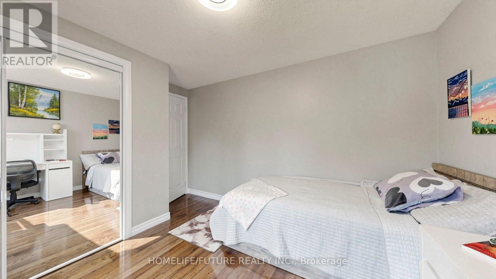168 Large Crescent Property Photo 29