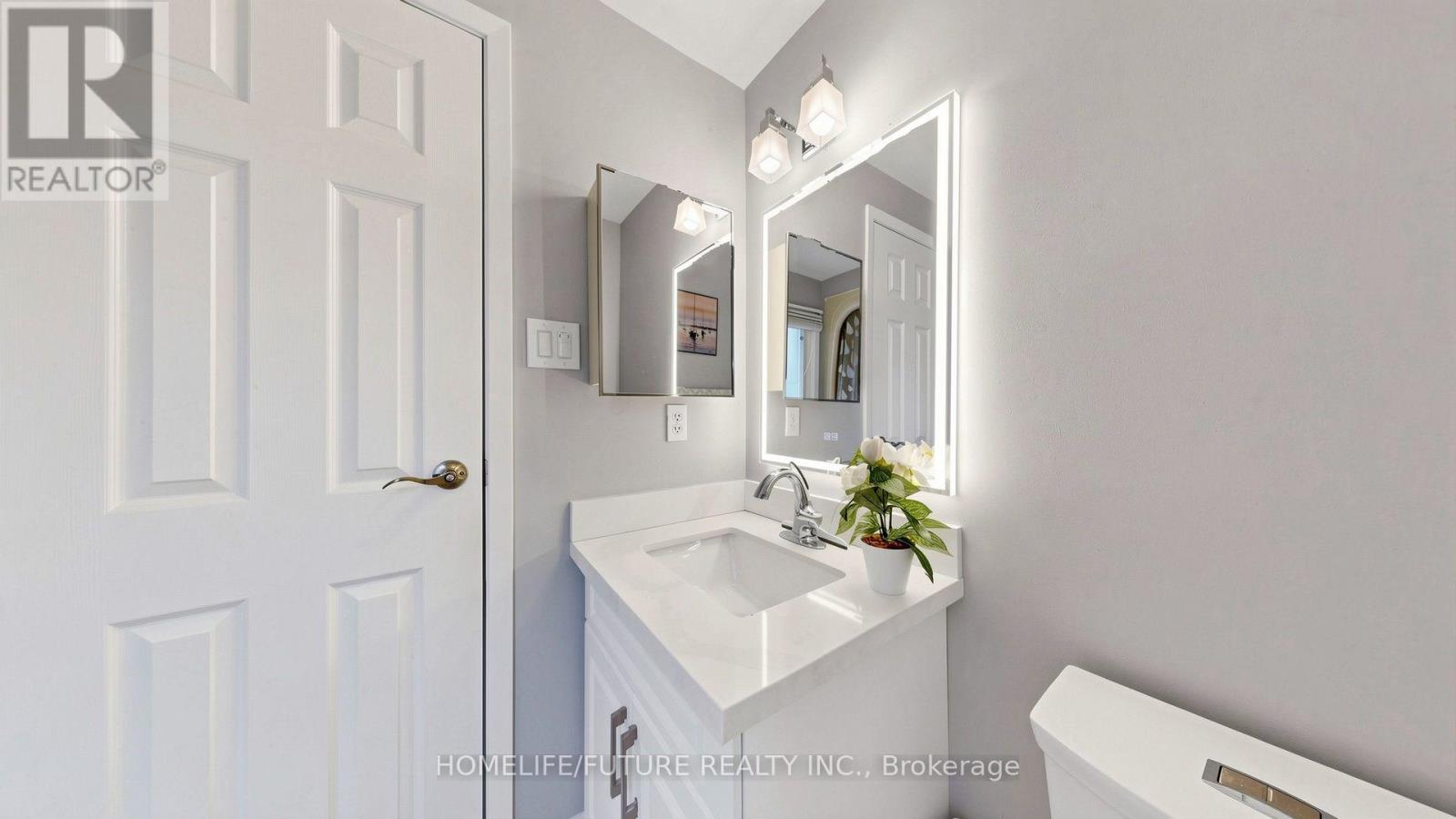 168 Large Crescent Property Photo 30