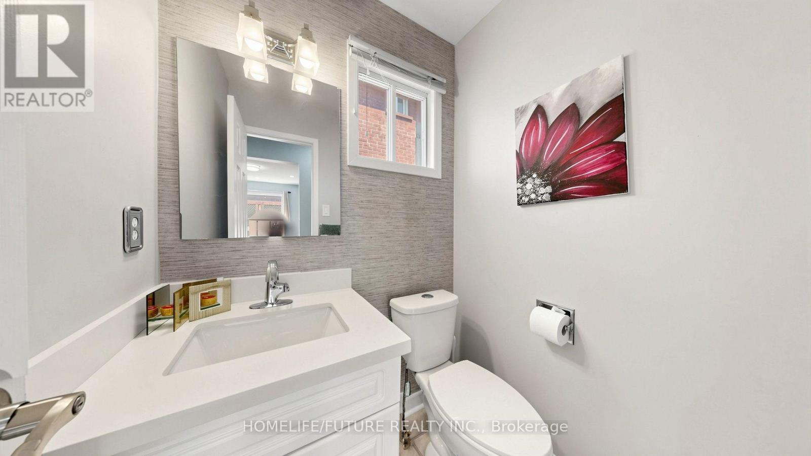 168 Large Crescent Property Photo 32