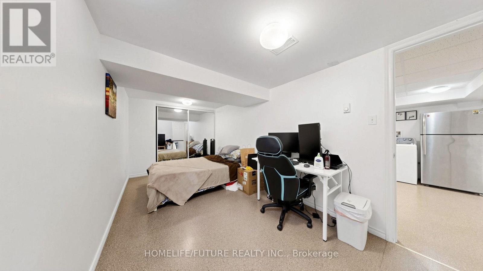 168 Large Crescent Property Photo 43