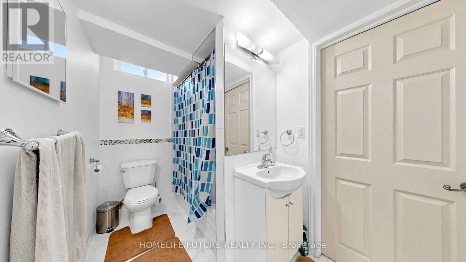 168 Large Crescent Property Photo 45