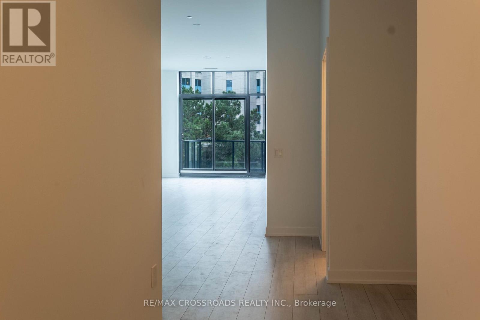 205 - 1606 Charles Street Property Photo 7