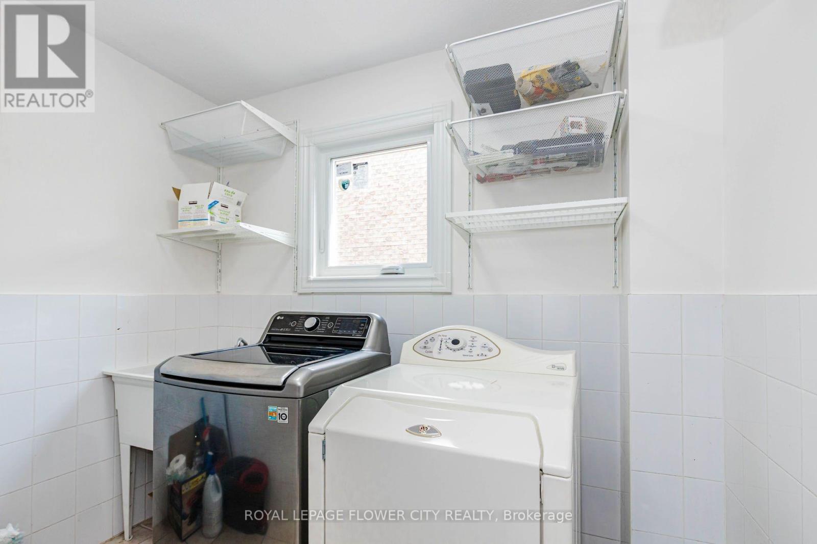 1530 Somergrove Crescent Property Photo 29