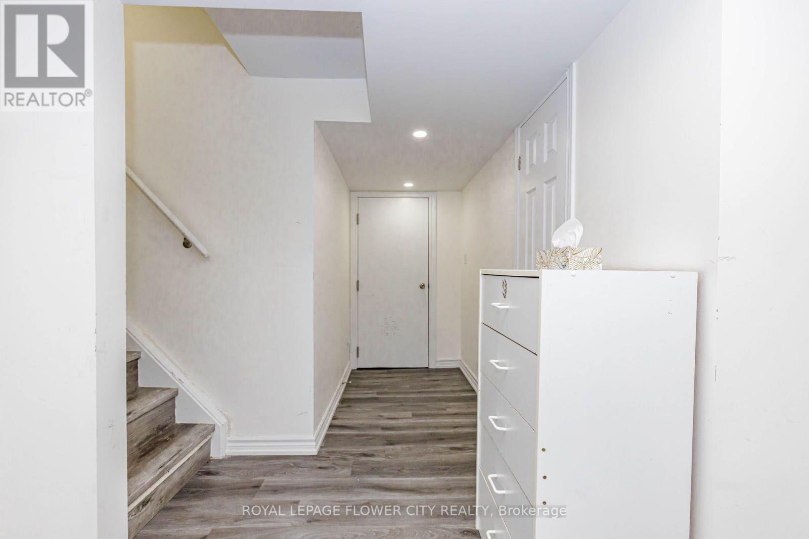1530 Somergrove Crescent Property Photo 30
