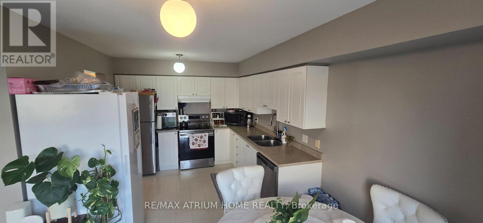 431 Drew Street Property Photo 11