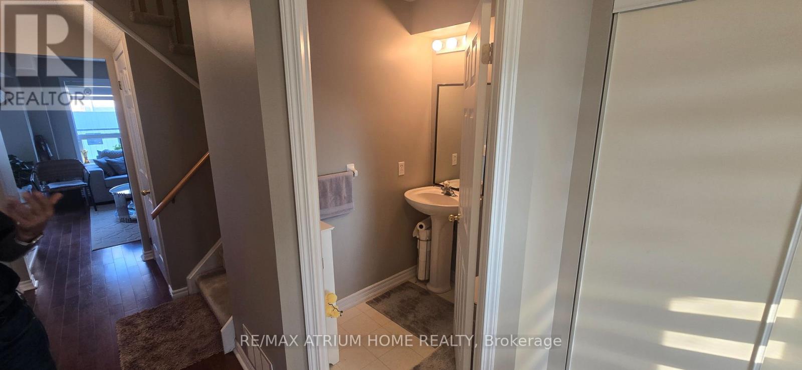 431 Drew Street Property Photo 39
